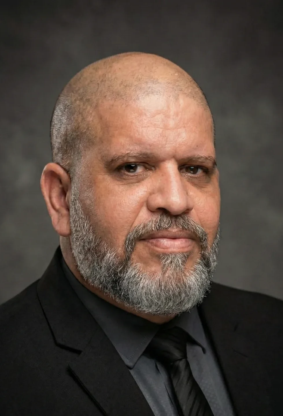 Retrato profissional do Dr. Marcos Paulo Hitos, advogado criminalista